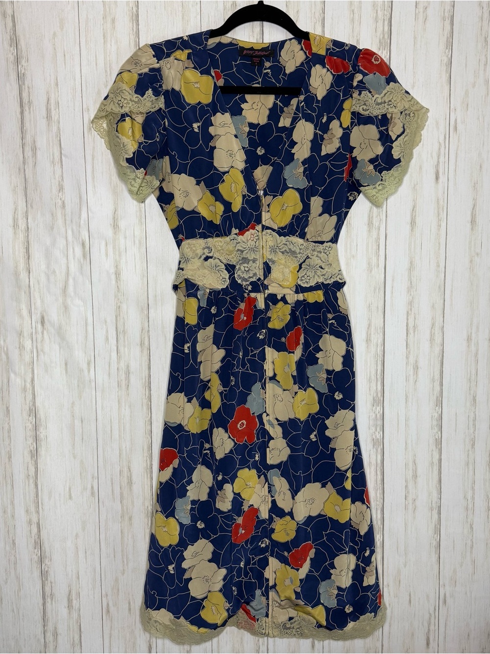 Vintage *RARE* Betsey Johnson 100% silk floral lace dress US 6